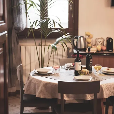 Manu's - In Historical Building Appartement *